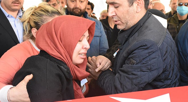 Kazada ölen polis memuru son yolculuğuna uğurlandı