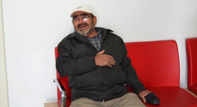 Kazada yaralanan eşinin ayakkabısıyla hastaneye koştu