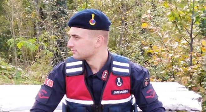 Kazada yaralanan uzman onbaşı, şehit oldu