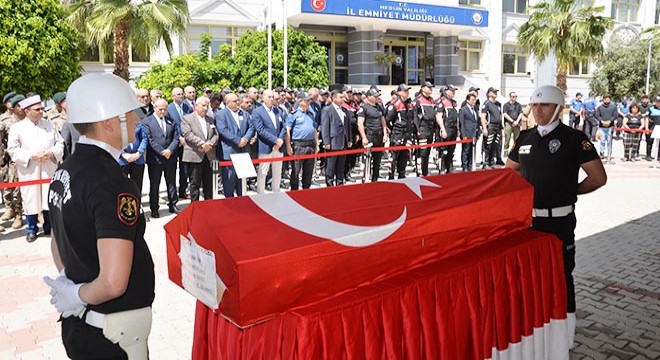 Kazada ölen polis memuru son yolculuğuna uğurlandı