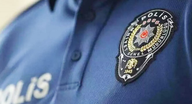 Kazaya müdahale ederken TIR'ın altında kalan polisin bacağı kesildi