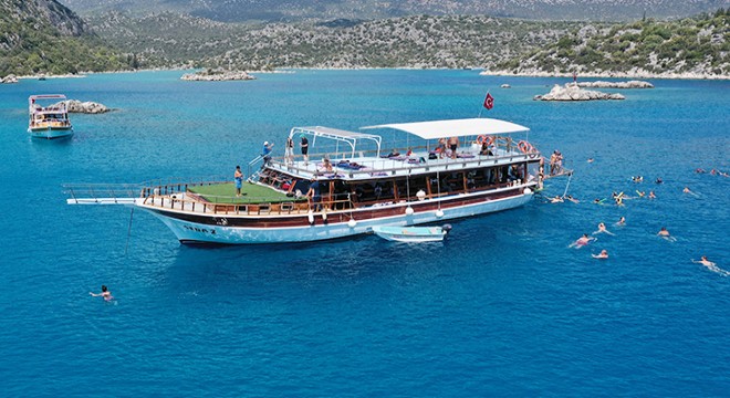 Kekova'da deniz, doğa ve tarihle iç içe tatil keyfi