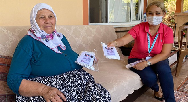 Kemer Belediyesi'nden vatandaşlara maske