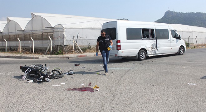 Kemer'de trafik kazası: 1 yaralı