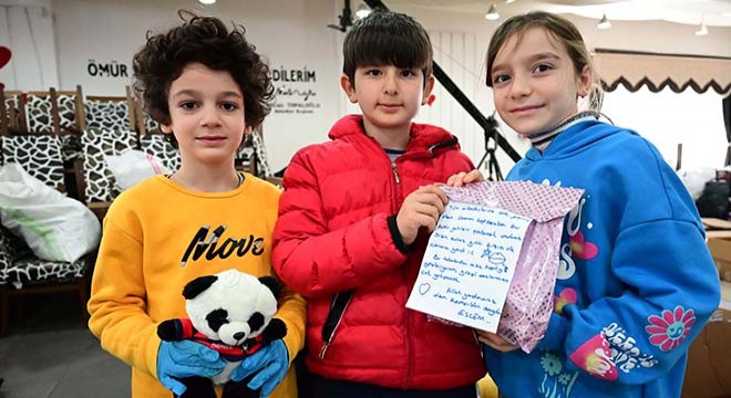 Kemer'den depremzedelere duygusal mesajlar