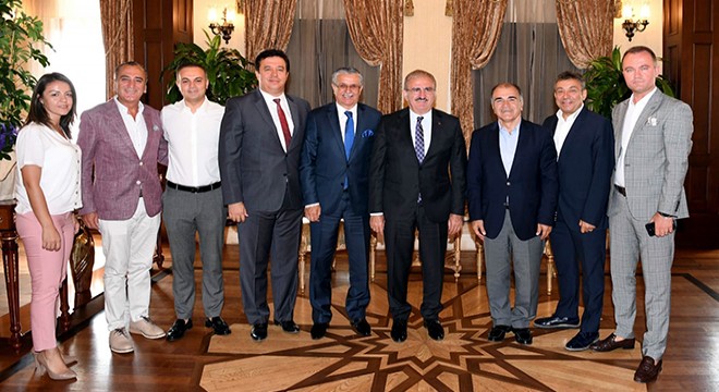 Kemer heyetinden Karaloğlu ve Böcek'e ziyaret