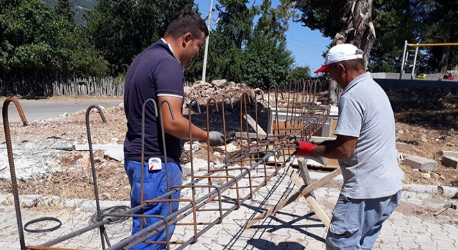 Kemer Belediyesi, muhtarlık binasını yeniliyor