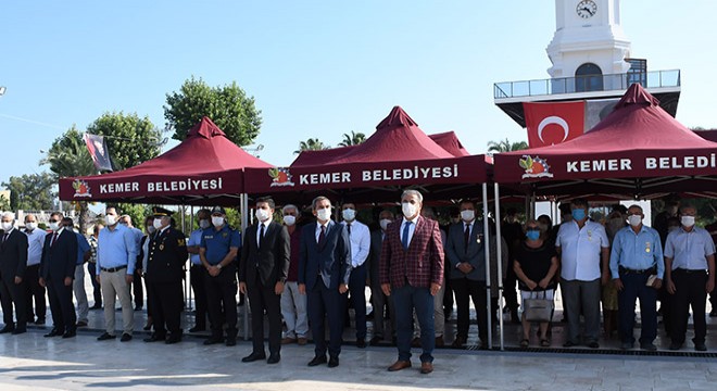 Kemer de Gaziler Günü töreni