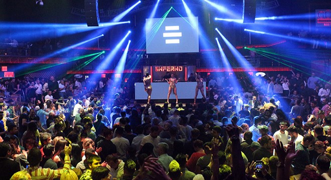 Kemer de gece kulüpleri sezona  merhaba  dedi