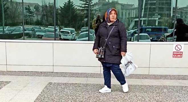 Kendisini oklavayla döven annesinden davacı oldu