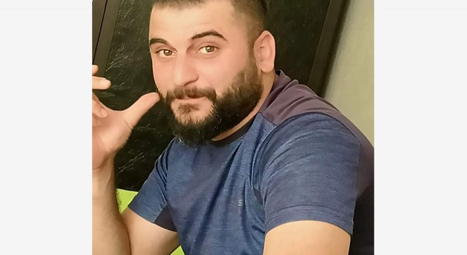 Kendisini uyaran esnafı tabanca ile başından vurdu