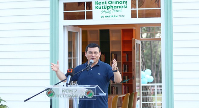 Kent ormanı kütüphanesi kapılarını açtı