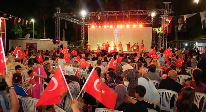 Kepez Kültür Festivali’nde Zafer Bayramı coşkusu