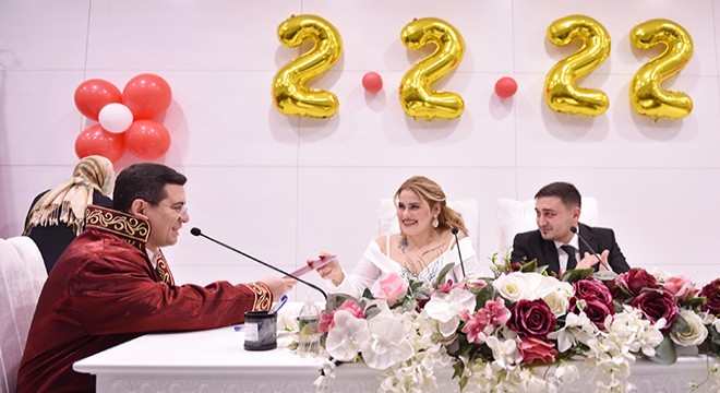 Kepez'de '2.2.2022'de evlendiler
