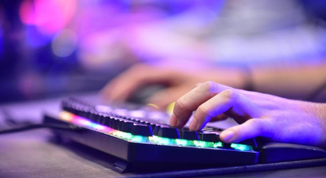 Kepez’de E-SPORFEST heyecanı sürüyor