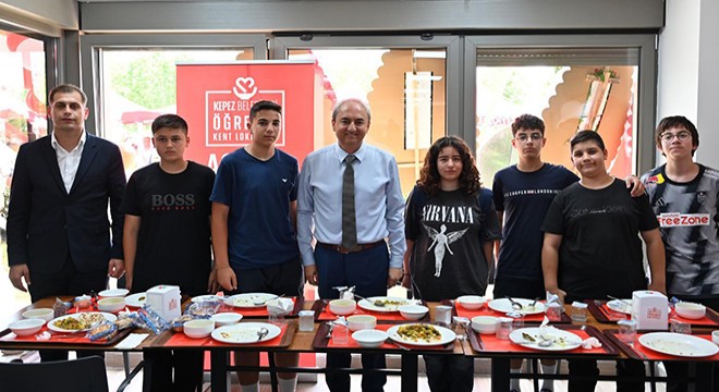 Kepez’in Öğrenci Kent Lokantası'na yoğun ilgi