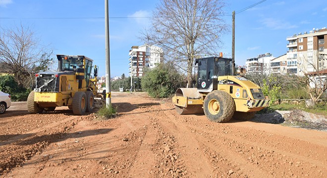 Kepez’in dört bir köşesine konforlu yollar