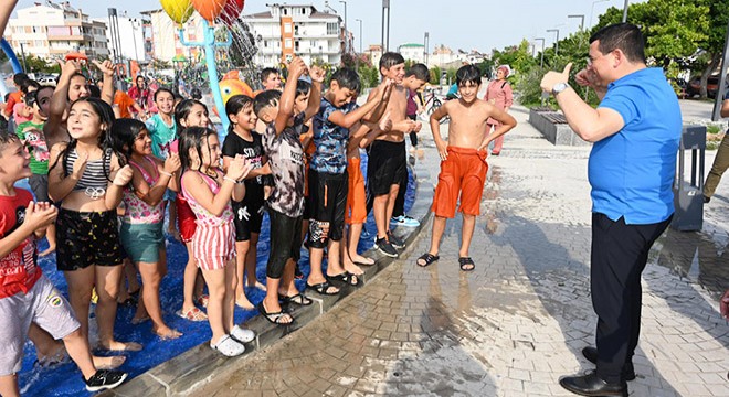 Kepez’in su parkında çocuklar çok mutlu