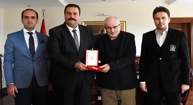 Kıbrıs gazilerine madalya