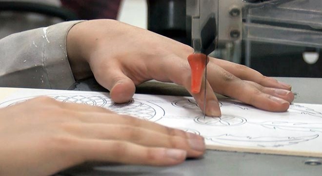 Kıl testere oyma sanatı Bingöl'de yaşatılıyor