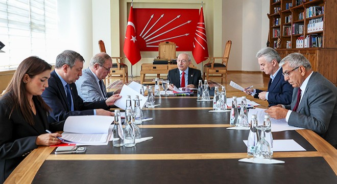 Kılıçdaroğlu, 'Ekonomi Masası' toplantısına başkanlık etti