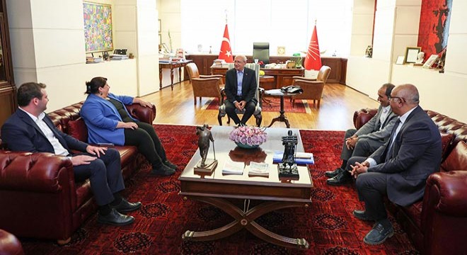 Kılıçdaroğlu, KESK heyetini kabul etti