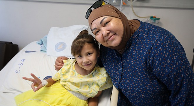 Kırgızistanlı çocuk, AÜ Hastanesi'nde sağlığına kavuştu