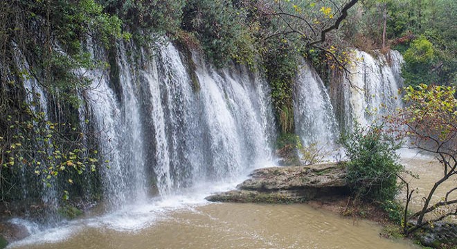 Kırmızı kodlu yağış, Kurşunlu yu coşturdu