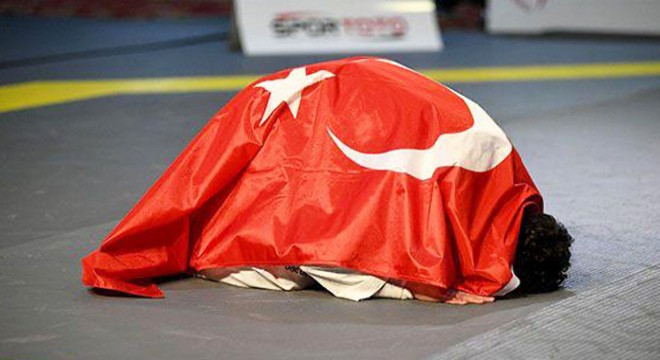 Kırşehirli milli sporcular Antalya'dan madalya ile döndü