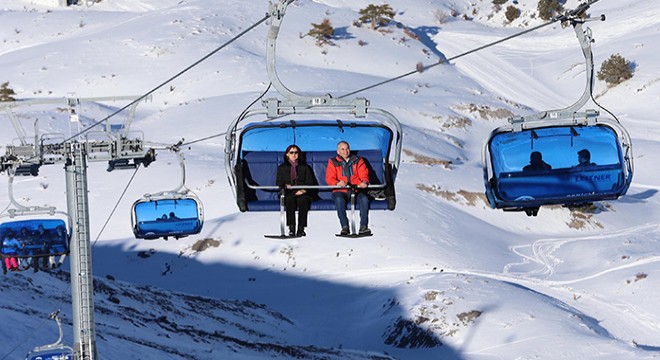 Kış turizminin yeni gözdesi Denizli'deki kayak merkezi