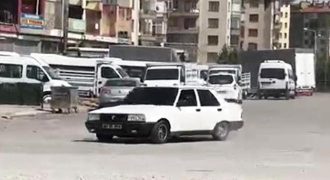 Kısıtlamayı ihlal edip, aracıyla drift yaptı