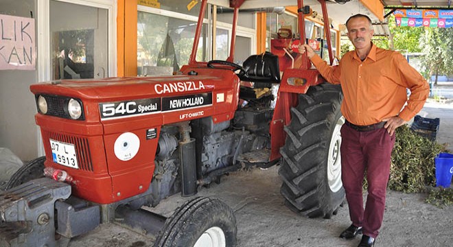 Kıyıya vuran tekne, traktör ve ATV ile kurtarıldı