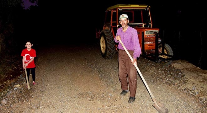 Kızı okula gidebilsin diye yol yaptıran babaya destek yağdı
