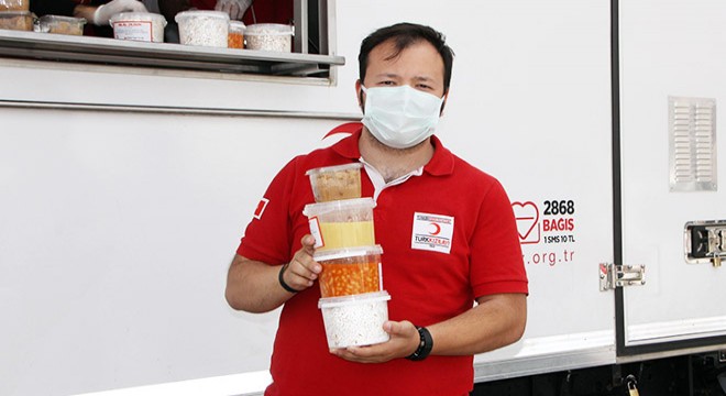 Kızılay'dan ihtiyaç sahiplerine iftar