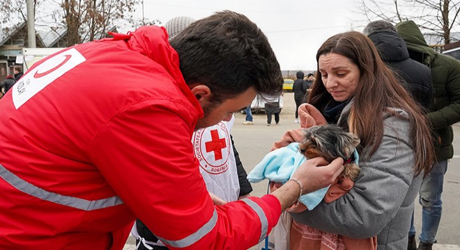 Kızılay ekipleri Ukrayna’nın Güneybatı sınırına ulaştı