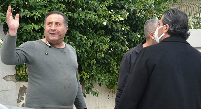 Kızını rehin alan damadını, elinden aldığı bıçakla yaraladı