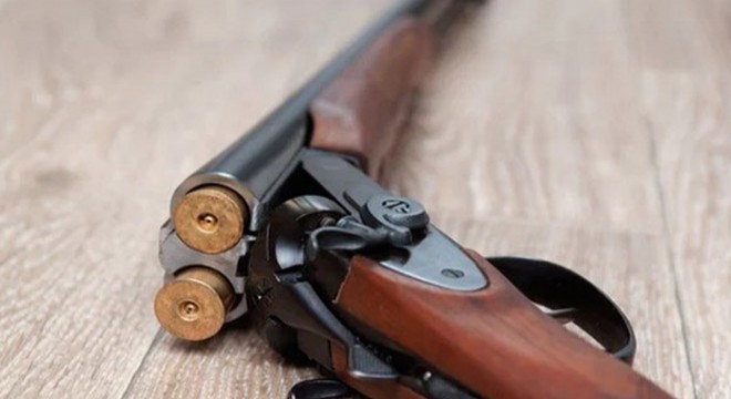 Kızını taciz eden genci pompalı tüfekle yaraladı