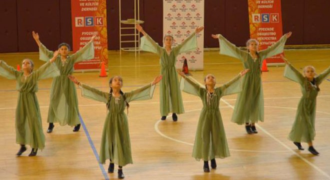 Klintsı heyeti Demre'ye renk kattı