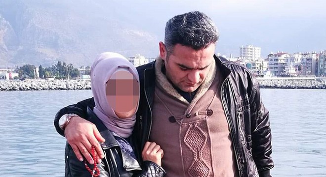 Kocasını öldürdü, cesedini 4 parçaya bölüp, bahçeye gömdü
