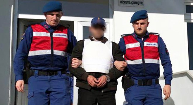 Komşusunu öldürmekle suçlanan şüpheli adliyeye sevk edildi