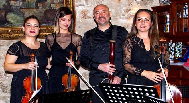 Konakta 'barok' akşamı