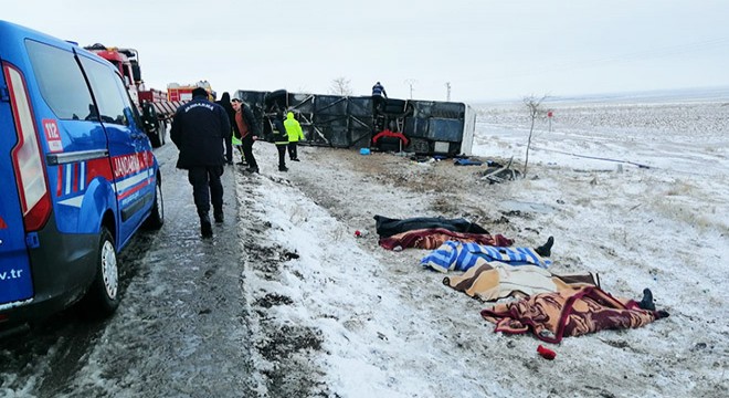 Konya'da tur otobüsü devrildi: 6 ölü, 41 yaralı
