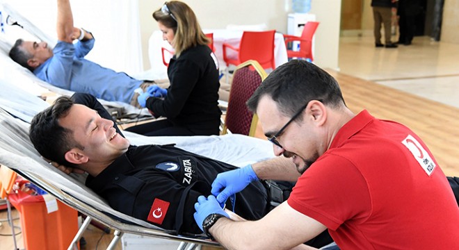 Konyaaltı Belediyesi'nden kan bağışına destek