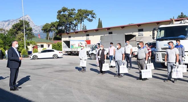 Konyaaltı Belediyesi personeline PCR testi ücretsiz