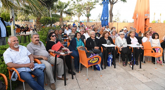 Konyaaltı Emekli Kahvesinde konser
