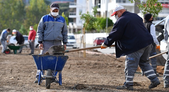 Konyaaltı Hurma'ya yeni park