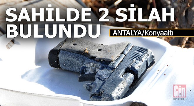 Konyaaltı Sahili'nde 2 tabanca bulundu