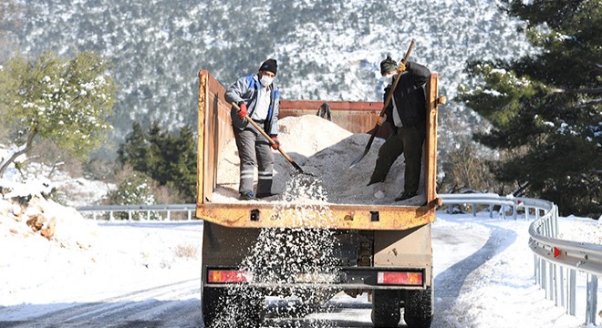 Konyaaltı'nda 'buzlanmaya' geçit yok