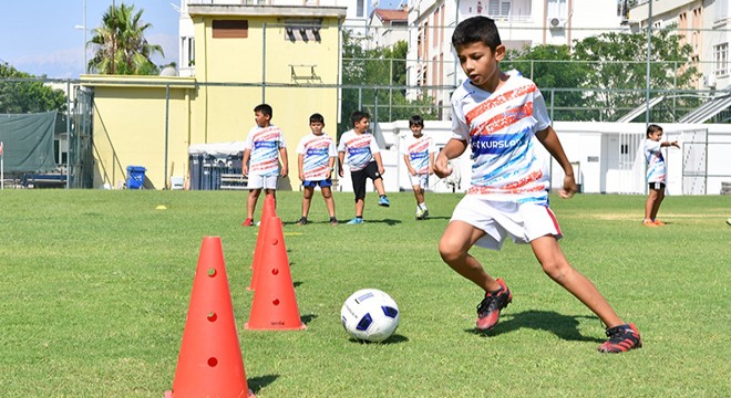 Konyaaltı'nda kış spor okuluna başvurular başladı