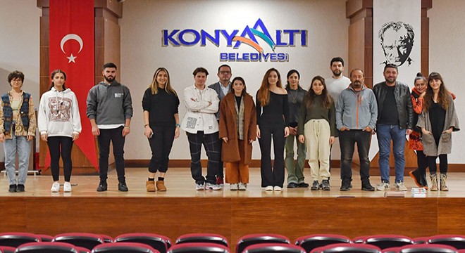 Konyaaltı Tiyatro Akademisi nde ilk ders